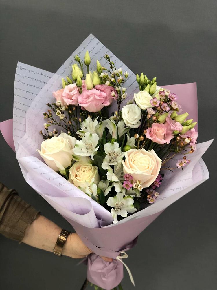 Букет цветов из: Альстромерии, Розы и Лизиантусы в Тарасово