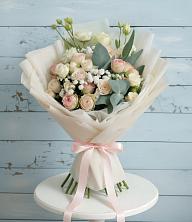 Букет цветов из:  Розы и Лизиантусы в Тарасово