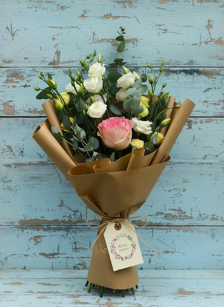 Букет цветов из: Розы и Лизиантусы в Тарасово