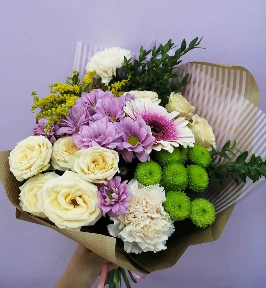 Букет цветов из: Хризантемы, Розы, Гвоздики и Герберы в Тарасово