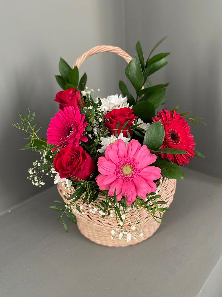 Цветочная композиция из Розы, Хризантемы и Герберы в корзине в Тарасово