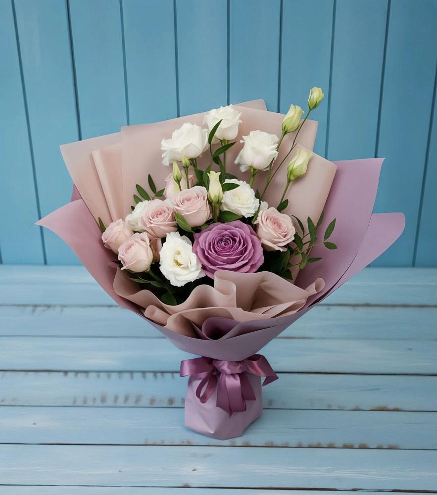 Букет цветов из: Розы и Лизиантусы в Тарасово